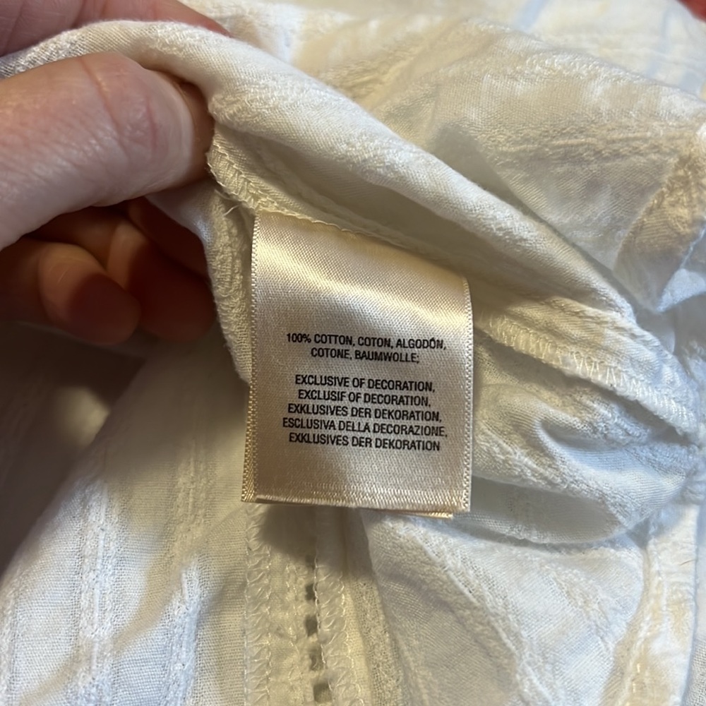 Anthropologie AKEMI + KIN White Boho Long Sleeve V-Neck Top - Picture 8 of 8